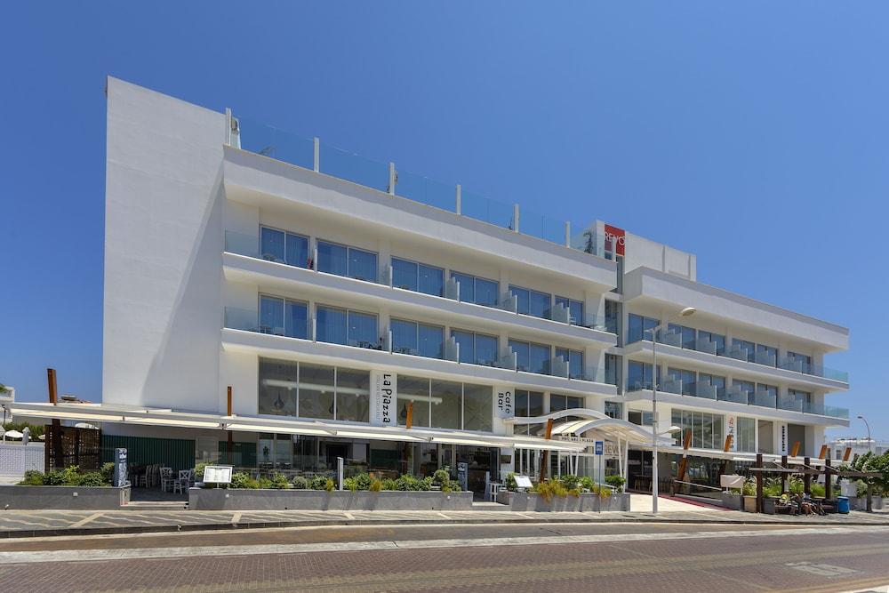 Protaras Plaza Hotel Екстериор снимка