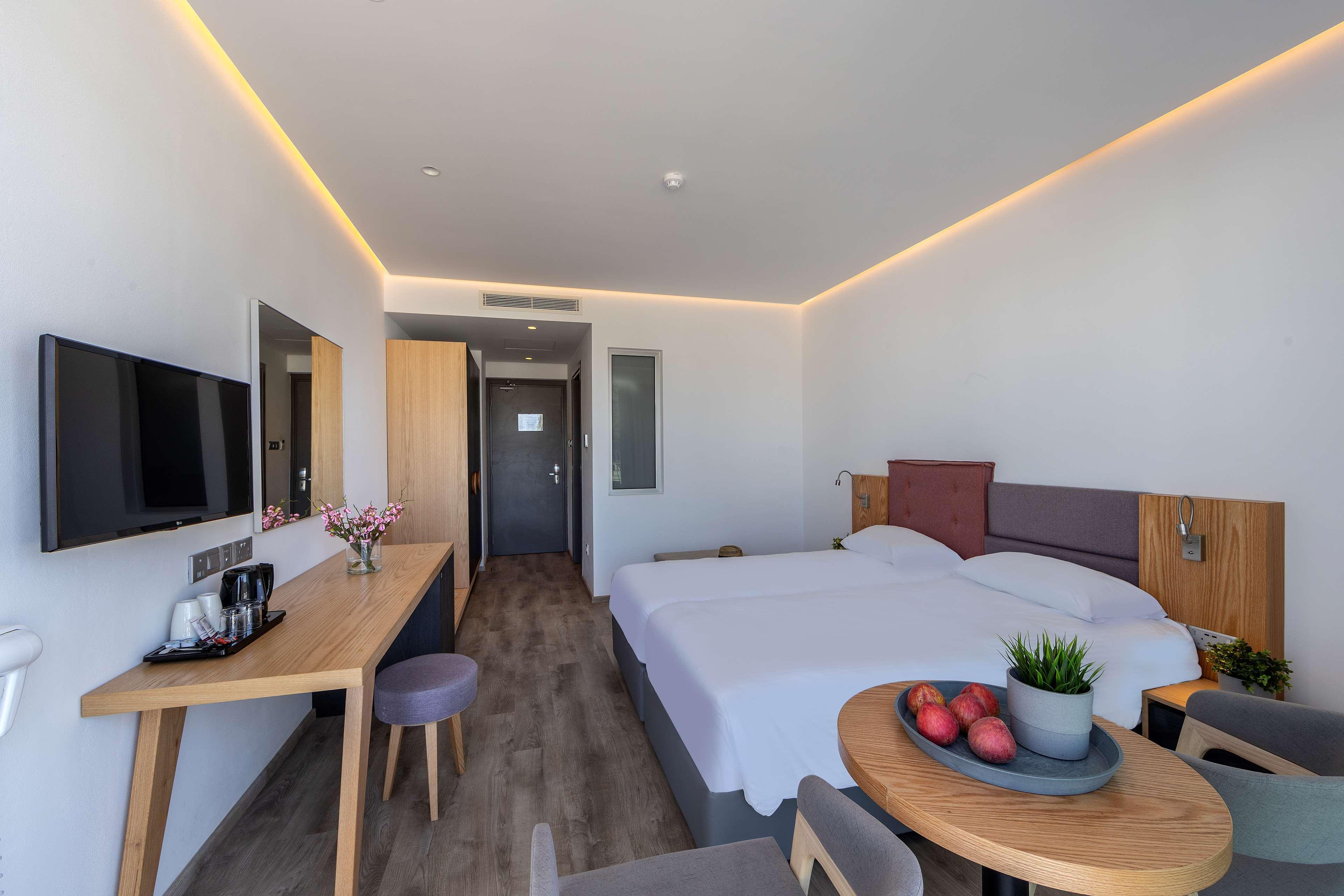 Protaras Plaza Hotel Екстериор снимка
